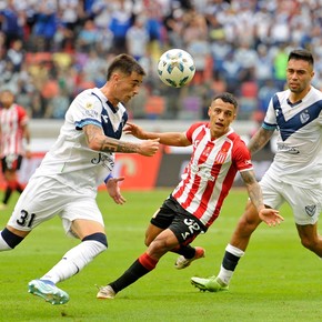 aquino-y-el-llamado-de-riquelme-tiene-chances-de-ser-refuerzo-de-boca-3 Aquino y el llamado de Riquelme: ¿tiene chances de ser refuerzo de Boca?