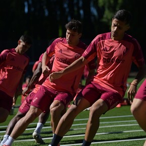 fotos-la-exclusiva-cena-que-tuvo-el-plantel-de-river-en-san-martin-de-los-andes-5 Fotos: la exclusiva cena que tuvo el plantel de River en San Martín de los Andes