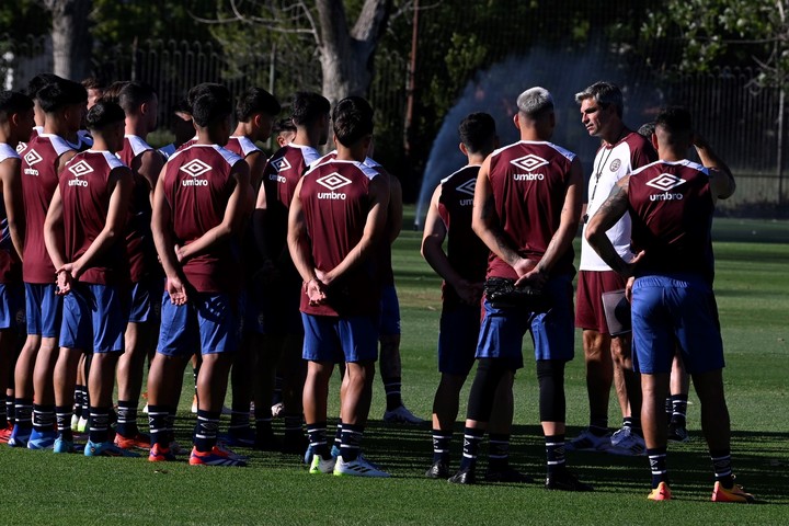 lanus-y-la-cuarta-chance-que-el-futbol-argentino-le-regala-a-mauricio-pellegrino-10 Lanús y la cuarta chance que el fútbol argentino le regala a Mauricio Pellegrino