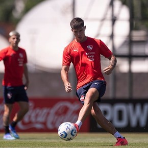 marco-pellegrino-fue-presentado-oficialmente-como-refuerzo-de-huracan-5 Marco Pellegrino fue presentado oficialmente como refuerzo de Huracán