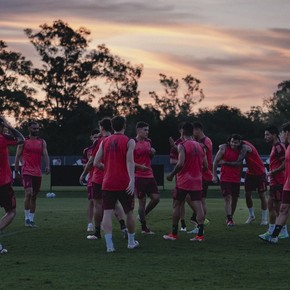 con-mucha-presencia-argentina-el-olimpia-de-palermo-le-gano-el-clasico-al-cerro-porteno-de-diego-martinez-2 Con mucha presencia argentina, el Olimpia de Palermo le ganó el clásico al Cerro Porteño de Diego Martínez