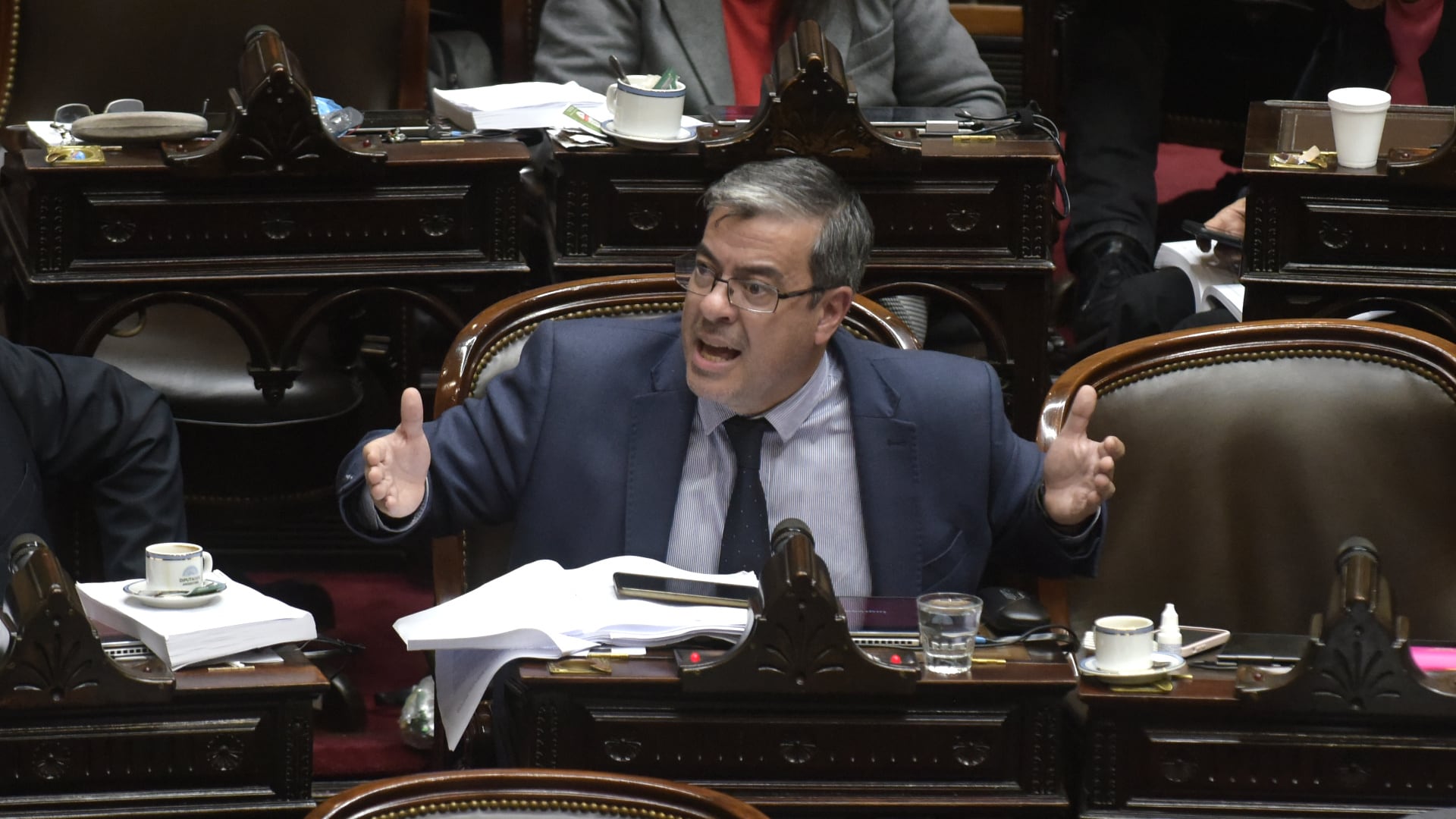 diputados-en-vivo-el-oficialismo-por-ahora-no-consigue-las-firmas-para-el-dictamen-del-proyecto-que-suspende-las-paso-4 Diputados, en vivo: el oficialismo por ahora no consigue las firmas para el dictamen del proyecto que suspende las PASO