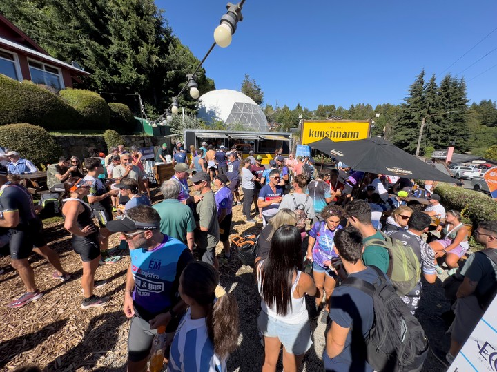 el-escape-de-la-isla-huemul-un-evento-sorprendente-que-celebro-el-deporte-en-la-patagonia-1 El Escape de la Isla Huemul, un evento sorprendente que celebró el deporte en la Patagonia