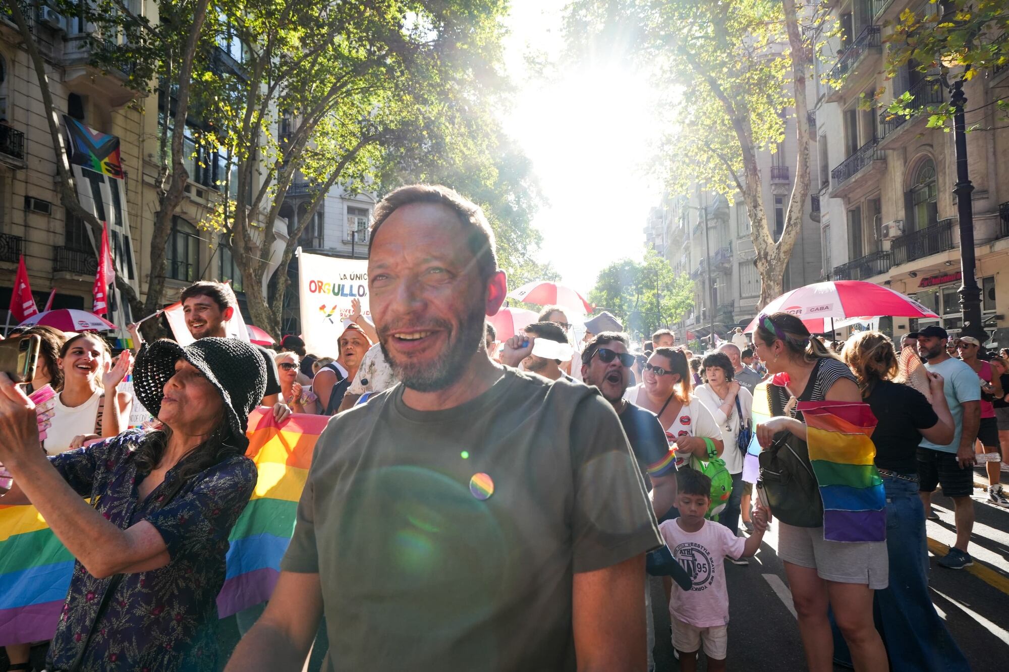 la-oposicion-y-los-sindicatos-participaron-masivamente-en-la-marcha-pero-buscaron-dejarles-los-primeros-lugares-a-las-organizaciones-1 La oposición y los sindicatos participaron masivamente en la marcha, pero buscaron dejarles los primeros lugares a las organizaciones