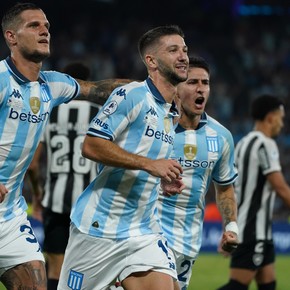 maravilla-martinez-entro-en-un-podio-historico-de-racing-y-aviso-esto-no-termino-3 Maravilla Martínez entró en un podio histórico de Racing y avisó: "Esto no terminó"