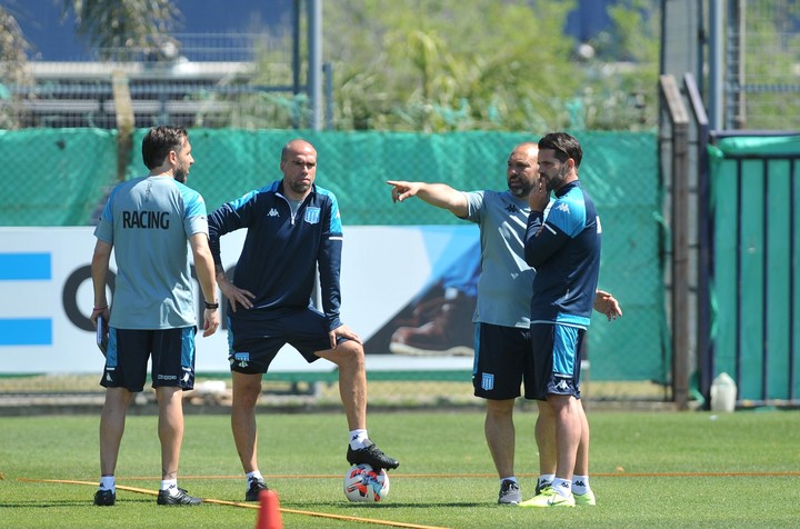 se-distancio-del-ct-de-gago-en-boca-y-ahora-trabajara-con-guillermo-en-velez-1 Se distanció del CT de Gago en Boca y ahora trabajará con Guillermo en Vélez