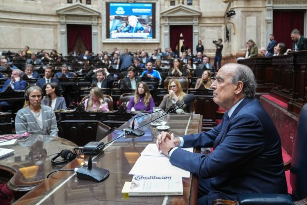 Guillermo Francos brindó el informe de gestión en Diputados