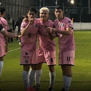 almirante-brown-perdio-ante-estudiantes-de-rio-cuarto-y-no-logra-salir-del-fondo-3 Almirante Brown perdió ante Estudiantes de Río Cuarto y no logra salir del fondo