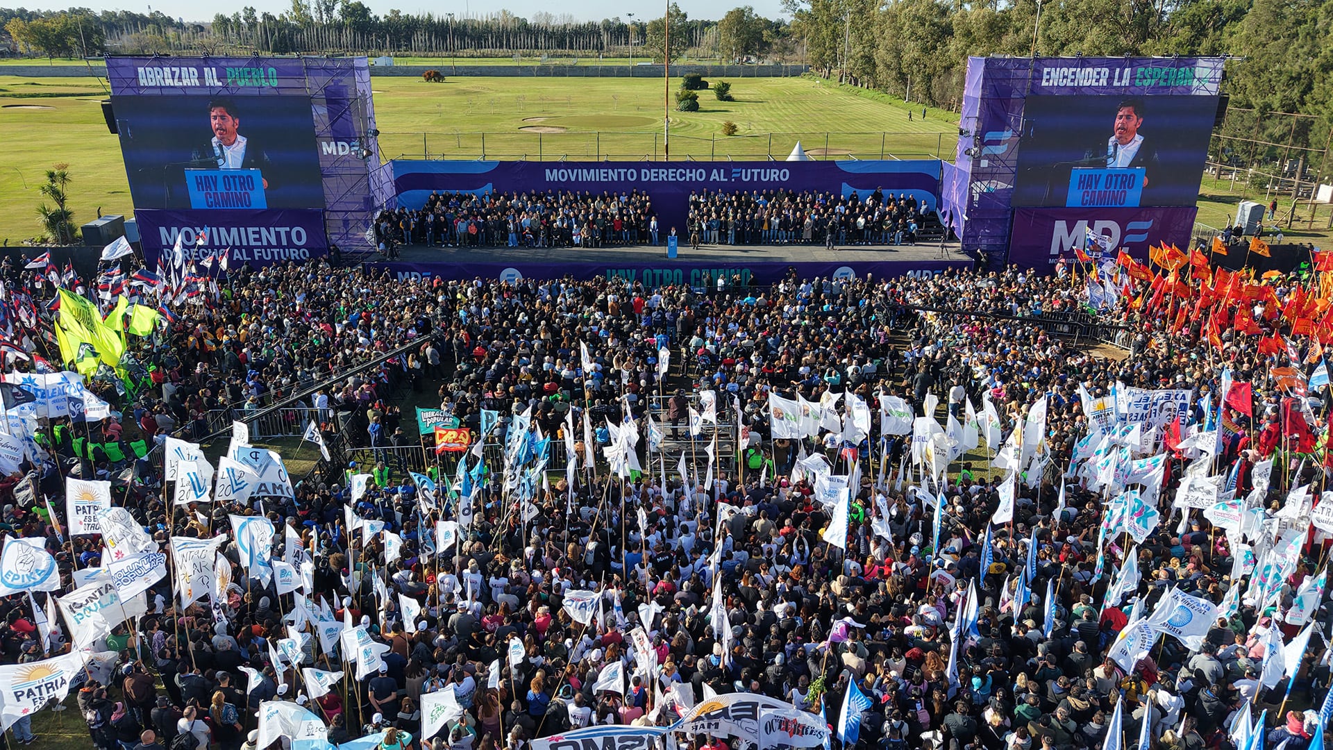 con-fuertes-criticas-a-javier-milei-axel-kicillof-cierra-un-plenario-partidario-en-clave-electoral-2 Con fuertes críticas a Javier Milei, Axel Kicillof cierra un plenario partidario en clave electoral