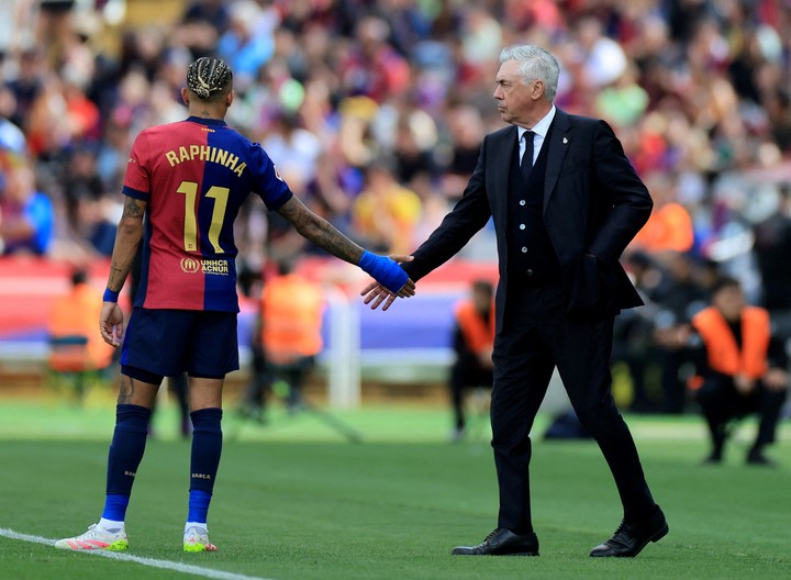 del-no-nos-sentimos-campeones-de-flick-a-la-aclaracion-de-ancelotti-no-hay-que-olvidar-que-nos-faltaban-cinco-defensas-1 Del "no nos sentimos campeones" de Flick a la aclaración de Ancelotti: "No hay que olvidar que nos faltaban cinco defensas"