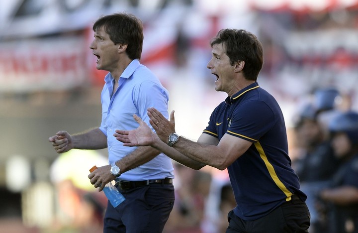 el-saludo-de-cumpleanos-de-boca-para-los-mellizos-barros-schelotto-en-la-previa-de-river-velez-1 El saludo de cumpleaños de Boca para los Mellizos Barros Schelotto, en la previa de River-Vélez
