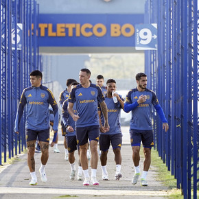 el-saludo-de-cumpleanos-de-boca-para-los-mellizos-barros-schelotto-en-la-previa-de-river-velez-2 El saludo de cumpleaños de Boca para los Mellizos Barros Schelotto, en la previa de River-Vélez