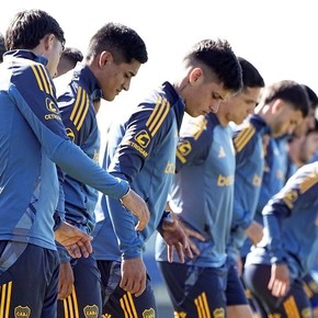 el-saludo-de-cumpleanos-de-boca-para-los-mellizos-barros-schelotto-en-la-previa-de-river-velez-4 El saludo de cumpleaños de Boca para los Mellizos Barros Schelotto, en la previa de River-Vélez