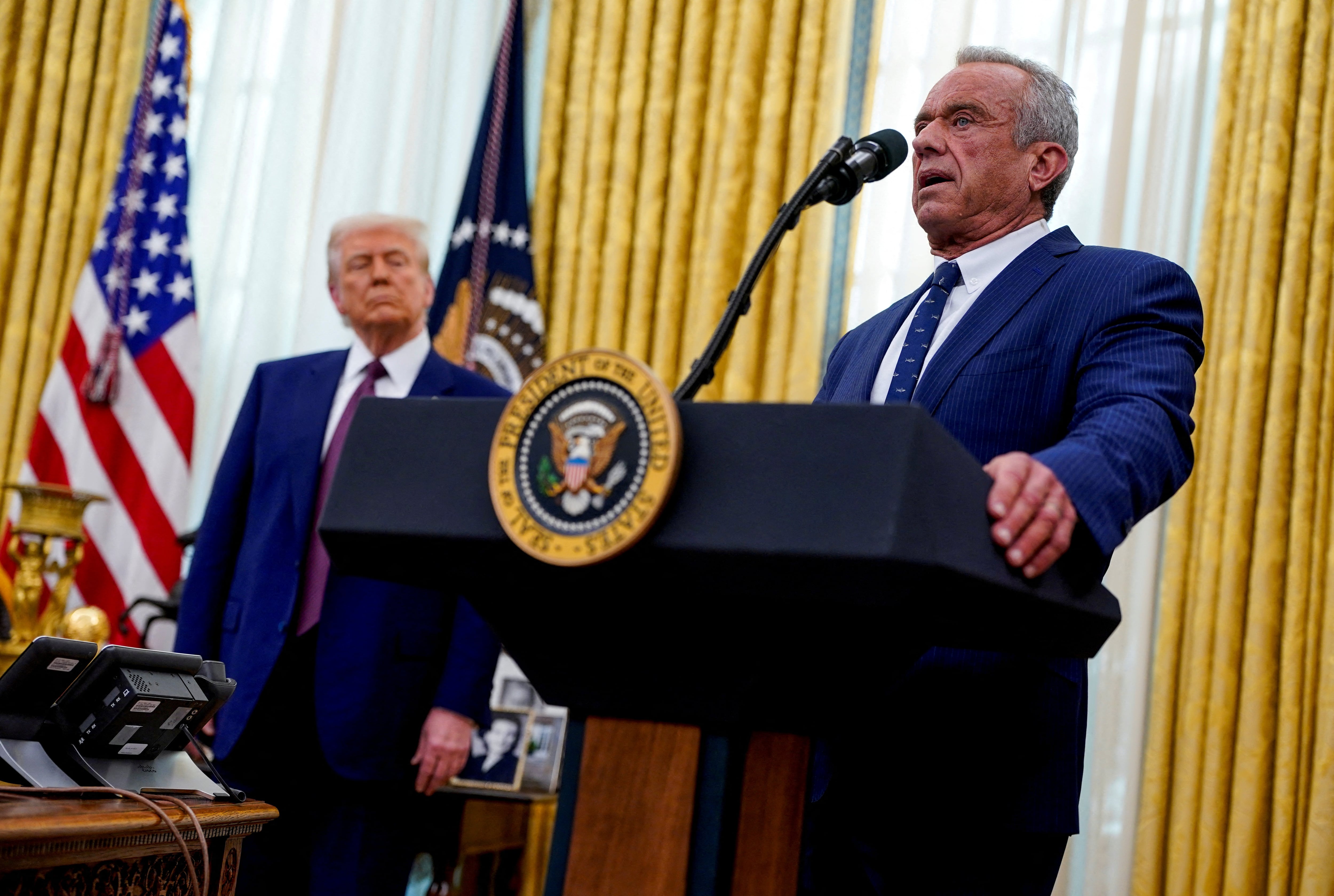 el-secretario-de-salud-de-trump-llega-al-pais-y-milei-lo-recibiria-el-martes-en-la-casa-rosada El secretario de Salud de Trump llega al país y Milei lo recibiría el martes en la Casa Rosada