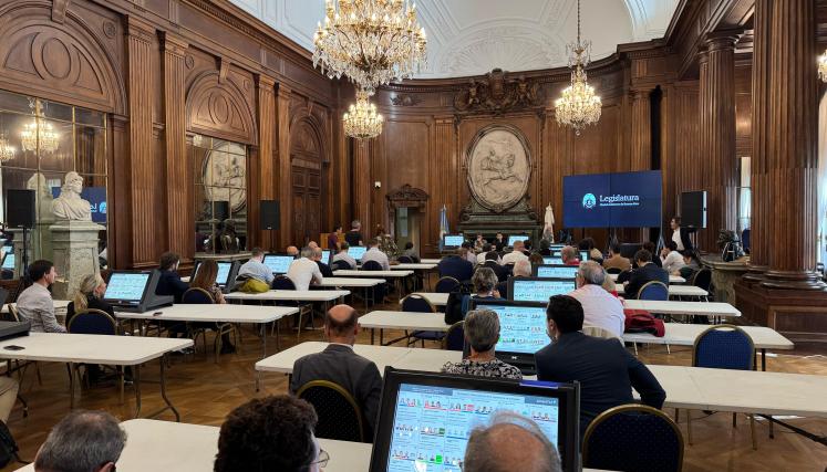 elecciones-caba-2025-como-se-usa-la-boleta-unica-electronica-paso-a-paso-1 Elecciones CABA 2025: cómo se usa la Boleta Única Electrónica, paso a paso
