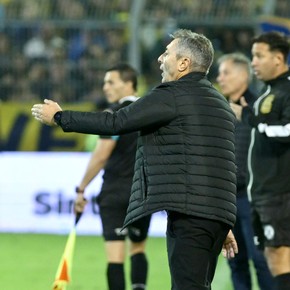 holan-tras-la-eliminacion-de-rosario-central-no-merecimos-perder-y-pusimos-una-vara-muy-alta-3 Holan, tras la eliminación de Rosario Central: "No merecimos perder" y "pusimos una vara muy alta"