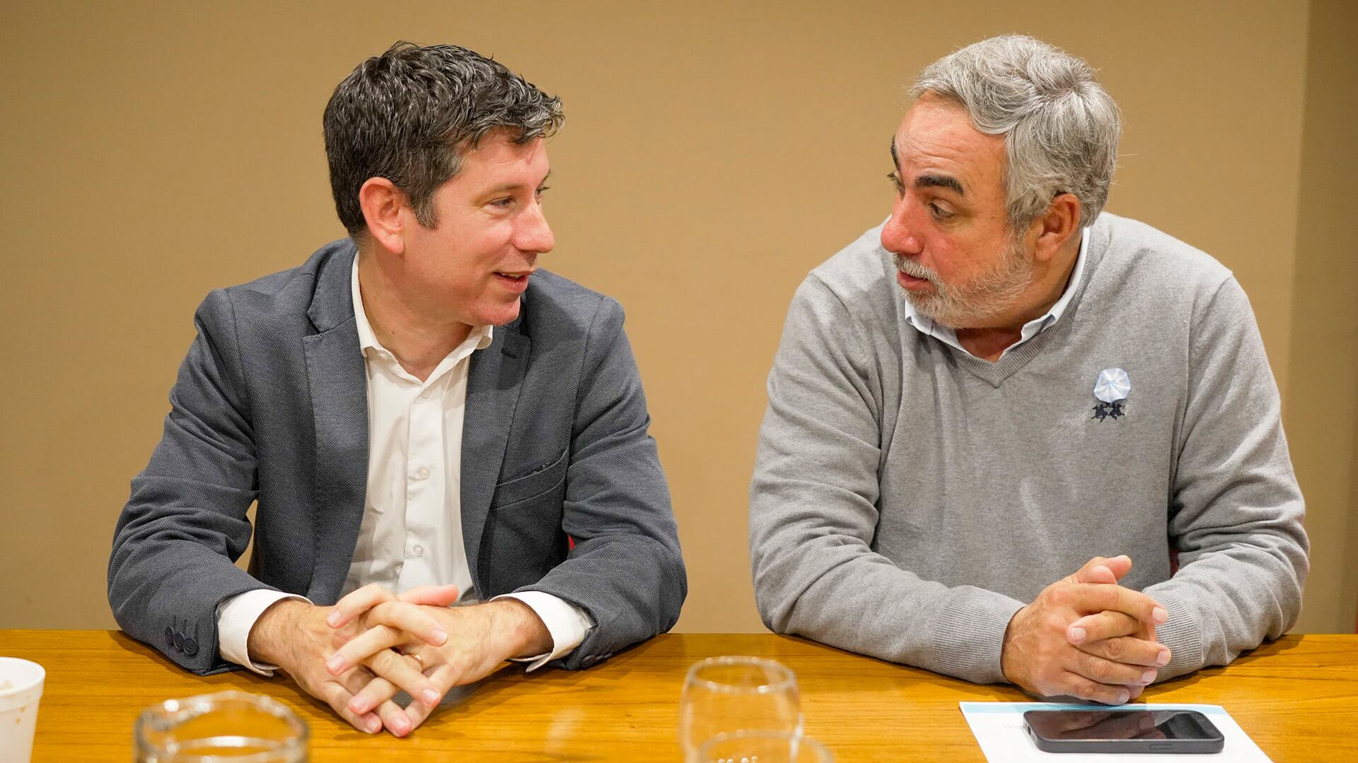 la-ucr-reunio-a-los-intendentes-bonaerenses-en-medio-de-las-versiones-de-una-alianza-con-lla-y-el-pro-1 La UCR reunió a los intendentes bonaerenses en medio de las versiones de una alianza con LLA y el PRO