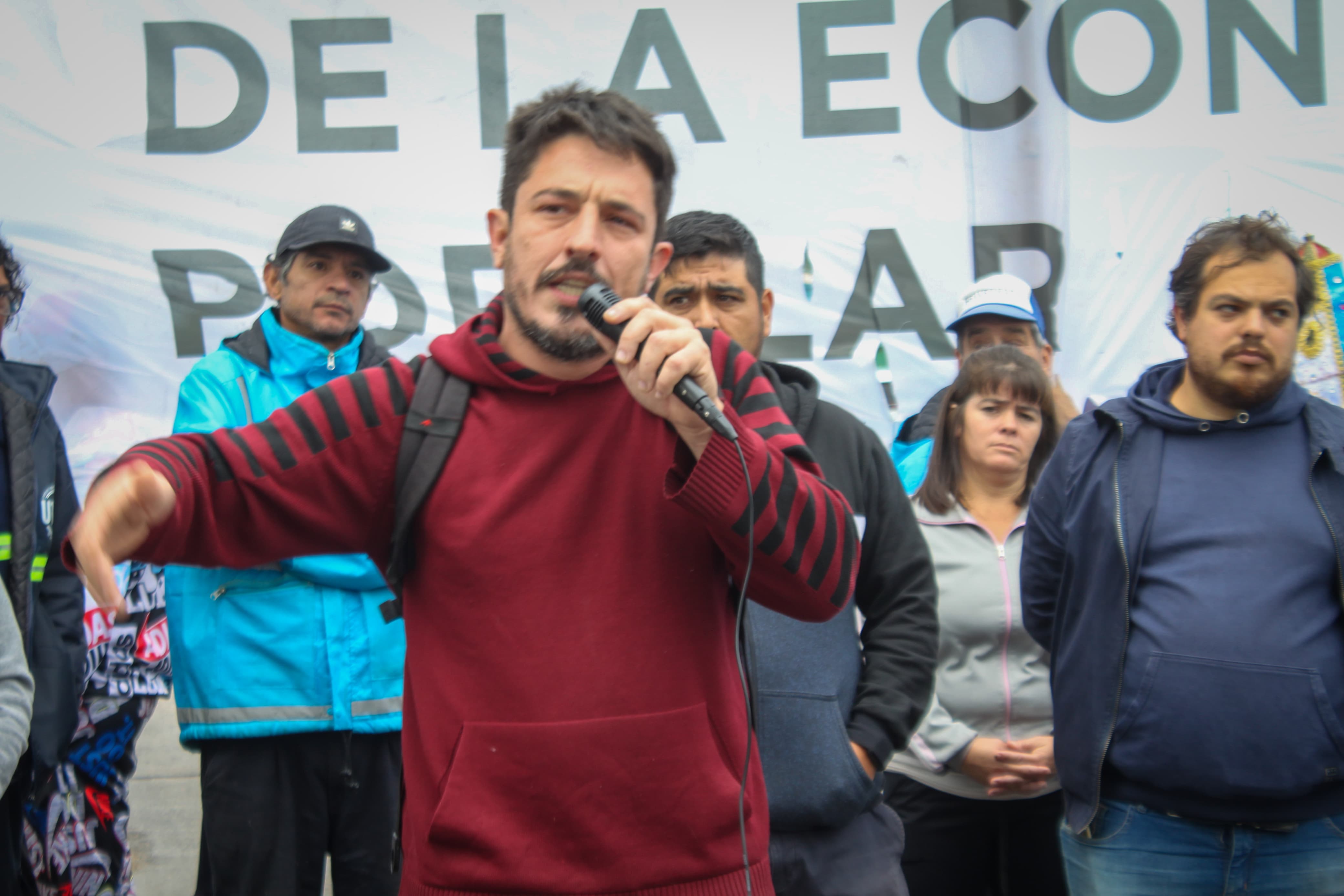 los-movimientos-sociales-marcharan-a-la-secretaria-de-trabajo-en-reclamo-por-aumento-en-el-salario-social-complementario-3 Los movimientos sociales marcharán a la secretaría de Trabajo en reclamo por aumento en el Salario Social Complementario