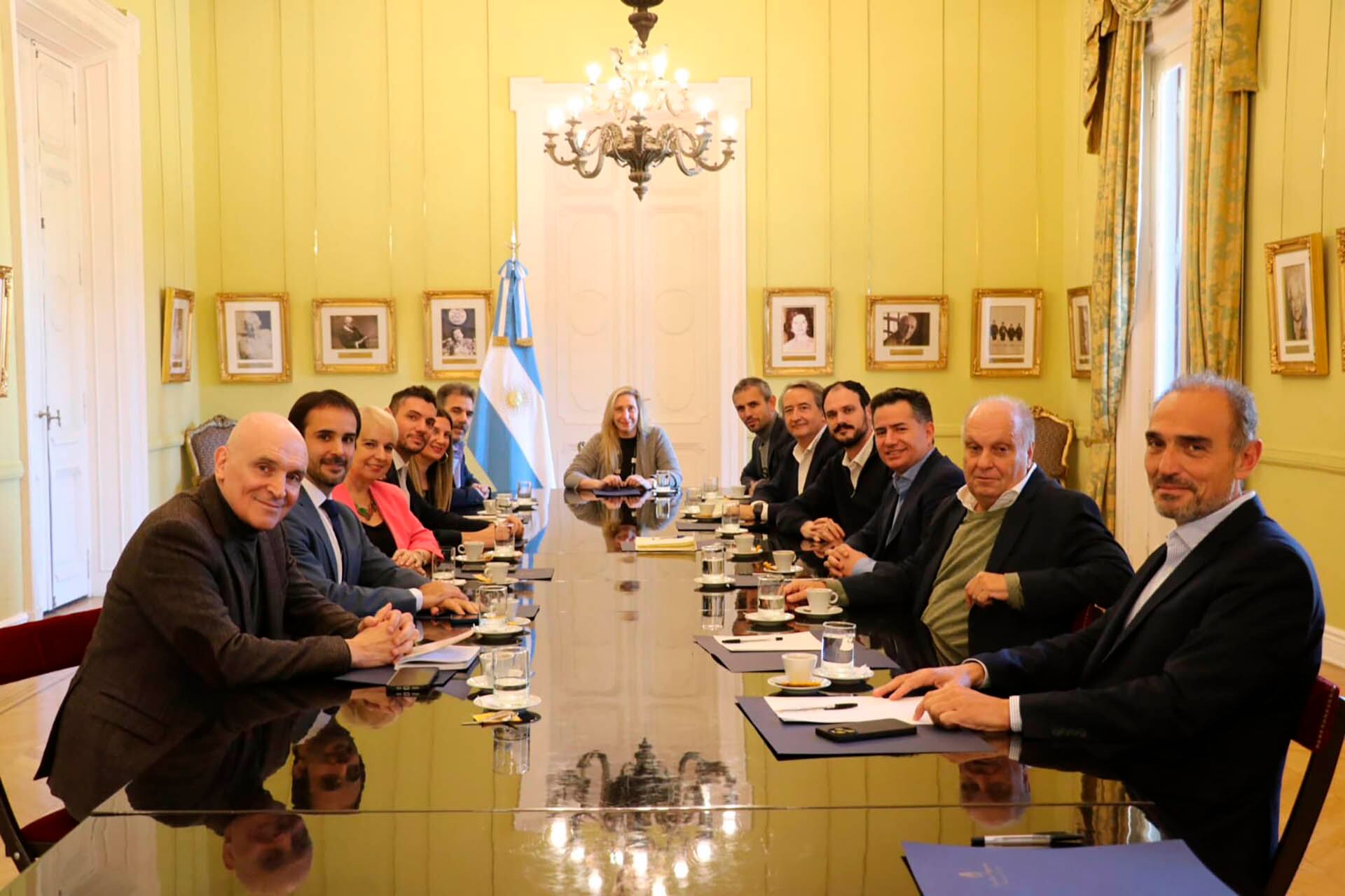 luego-de-sellar-un-acuerdo-con-el-pro-la-libertad-avanza-puso-fecha-para-su-congreso-partidario-en-provincia-de-buenos-aires-1 Luego de sellar un acuerdo con el PRO, La Libertad Avanza puso fecha para su congreso partidario en Provincia de Buenos Aires