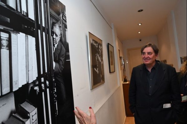 María Elena Walsh y Sara Facio serán homenajeadas en Madrid