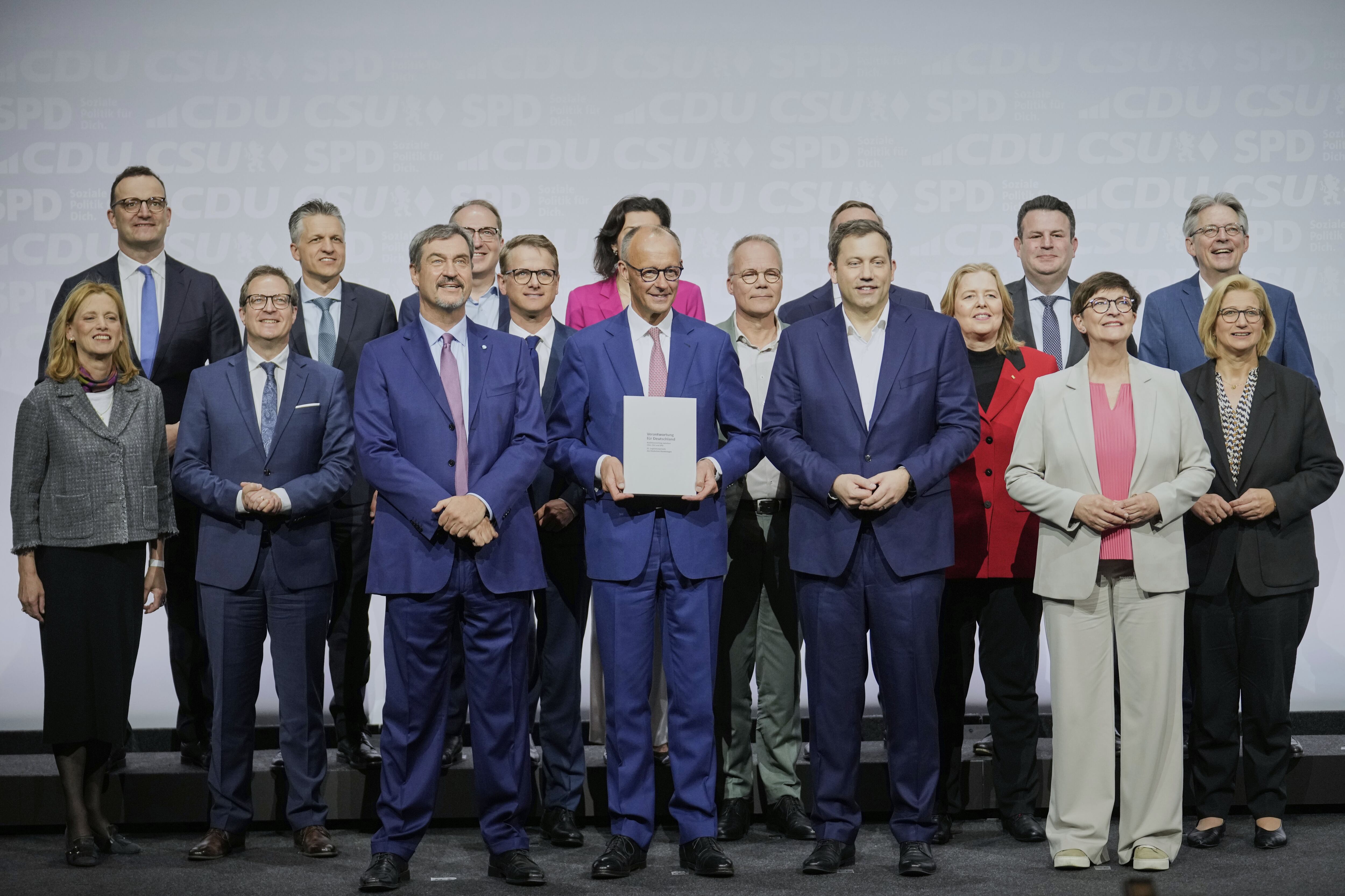 merz-firmo-un-acuerdo-de-coalicion-y-asume-como-canciller-de-una-alemania-en-un-momento-critico-4 Merz firmó un acuerdo de coalición y asume como canciller de una Alemania en un momento crítico