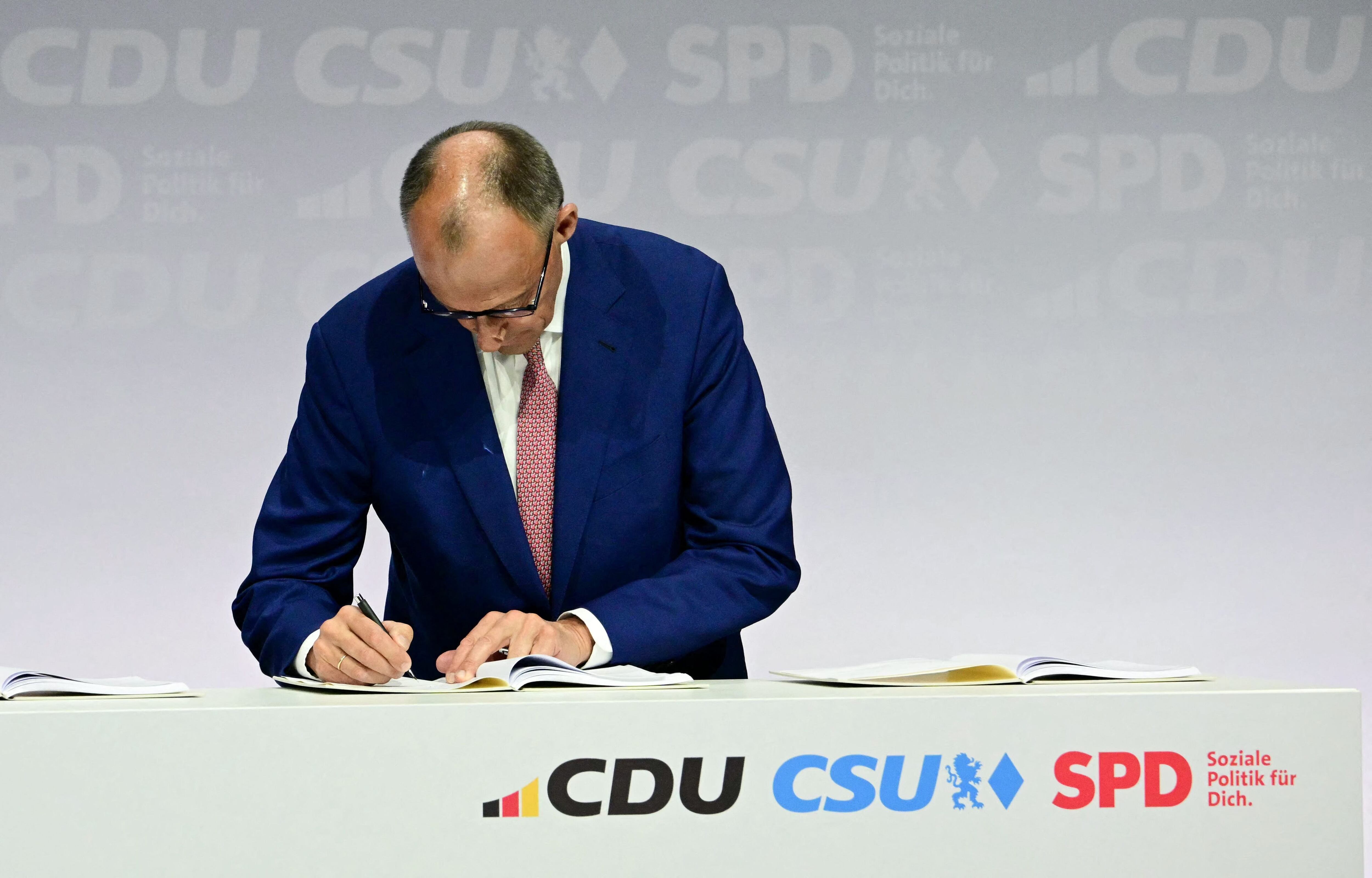 merz-firmo-un-acuerdo-de-coalicion-y-asume-como-canciller-de-una-alemania-en-un-momento-critico Merz firmó un acuerdo de coalición y asume como canciller de una Alemania en un momento crítico