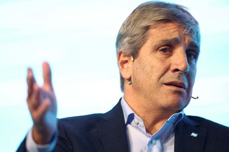 mientras-los-gremios-presionan-contra-el-tope-salarial-el-gobierno-buscara-senales-de-dialogo-tripartito-en-la-conferencia-de-la-oit-3 Mientras los gremios presionan contra el tope salarial, el Gobierno buscará señales de diálogo tripartito en la conferencia de la OIT