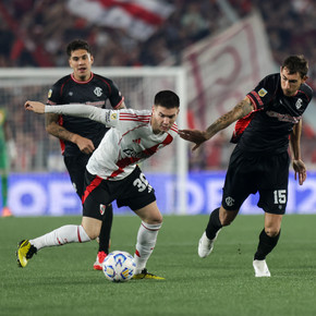 river-preocupado-por-montiel-afuera-por-lesion-en-el-primer-tiempo-1 River, preocupado por Montiel: afuera por lesión en el primer tiempo