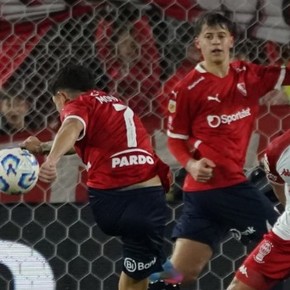 video-el-festejo-intimo-de-huracan-en-el-vestuario-y-la-locura-de-los-hinchas-en-parque-patricios-4 Video: el festejo íntimo de Huracán en el vestuario y la locura de los hinchas en Parque Patricios