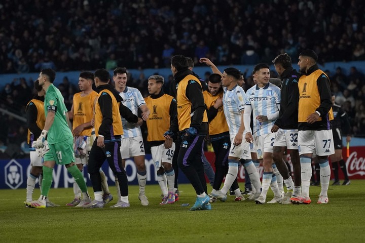 video-la-tijera-espectacular-de-maravilla-martinez-en-el-gol-de-la-victoria-de-racing-1 Video: la tijera espectacular de Maravilla Martínez en el gol de la victoria de Racing