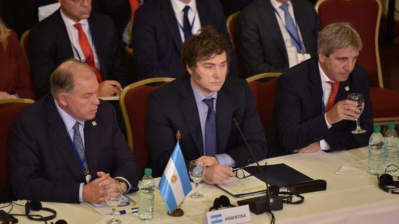 a-la-espera-de-la-cumbre-en-la-casa-blanca-milei-y-trump-profundizan-la-relacion-entre-argentina-y-ee-uu-3 A la espera de la cumbre en la Casa Blanca, Milei y Trump profundizan la relación entre Argentina y EE.UU