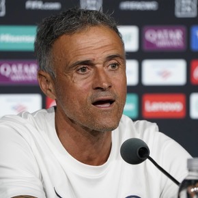aaron-anselmino-y-un-debut-especial-con-la-camiseta-del-chelsea-en-la-goleada-frente-al-benfica-2 Aaron Anselmino y un debut especial con la camiseta del Chelsea en la goleada frente al Benfica