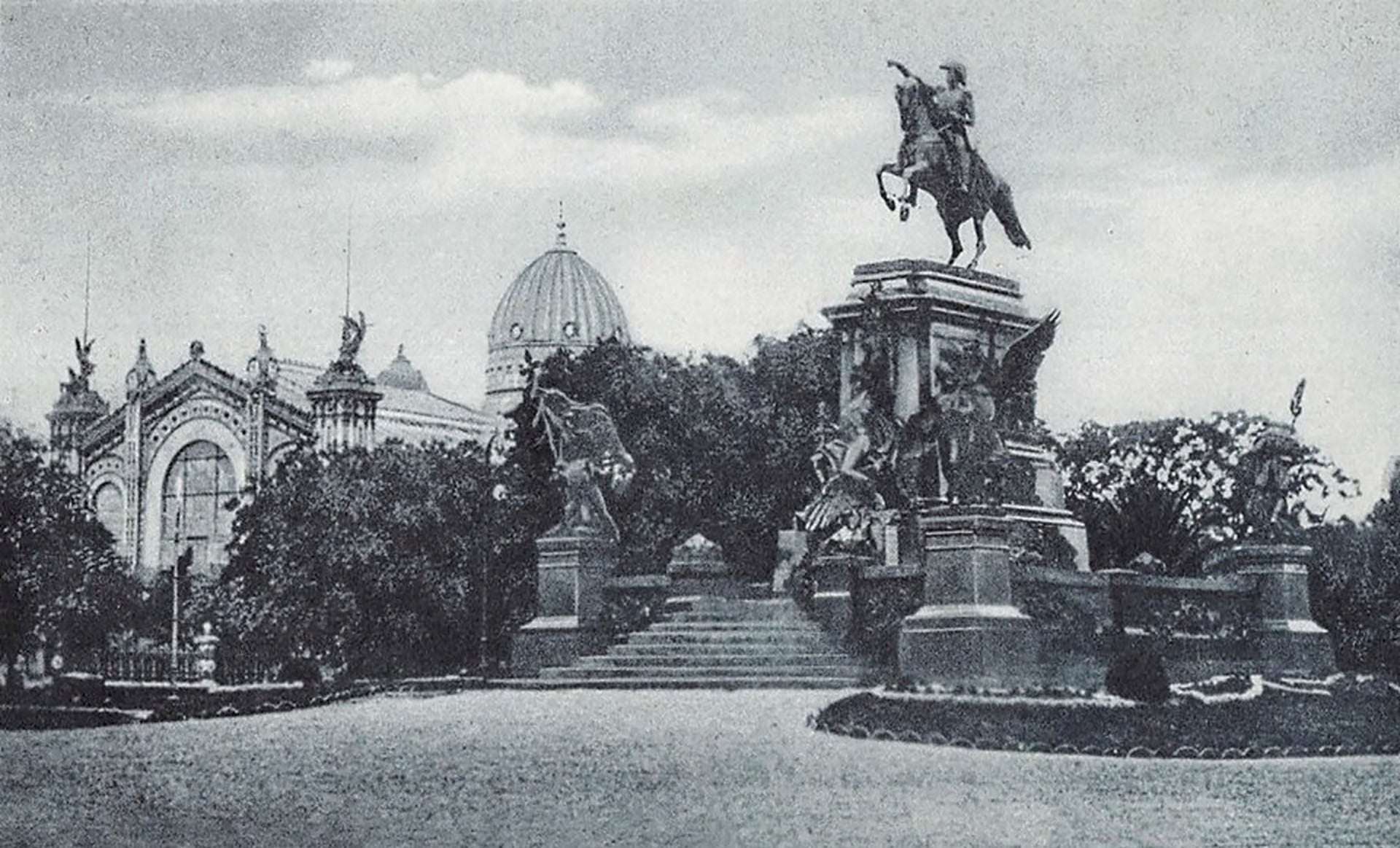 asi-eran-en-el-siglo-pasado-asi-son-en-la-actualidad-la-transformacion-de-veinte-sitios-emblematicos-de-la-ciudad-de-buenos-aires-21 Así eran en el siglo pasado, así son en la actualidad: la transformación de veinte sitios emblemáticos de la ciudad de Buenos Aires