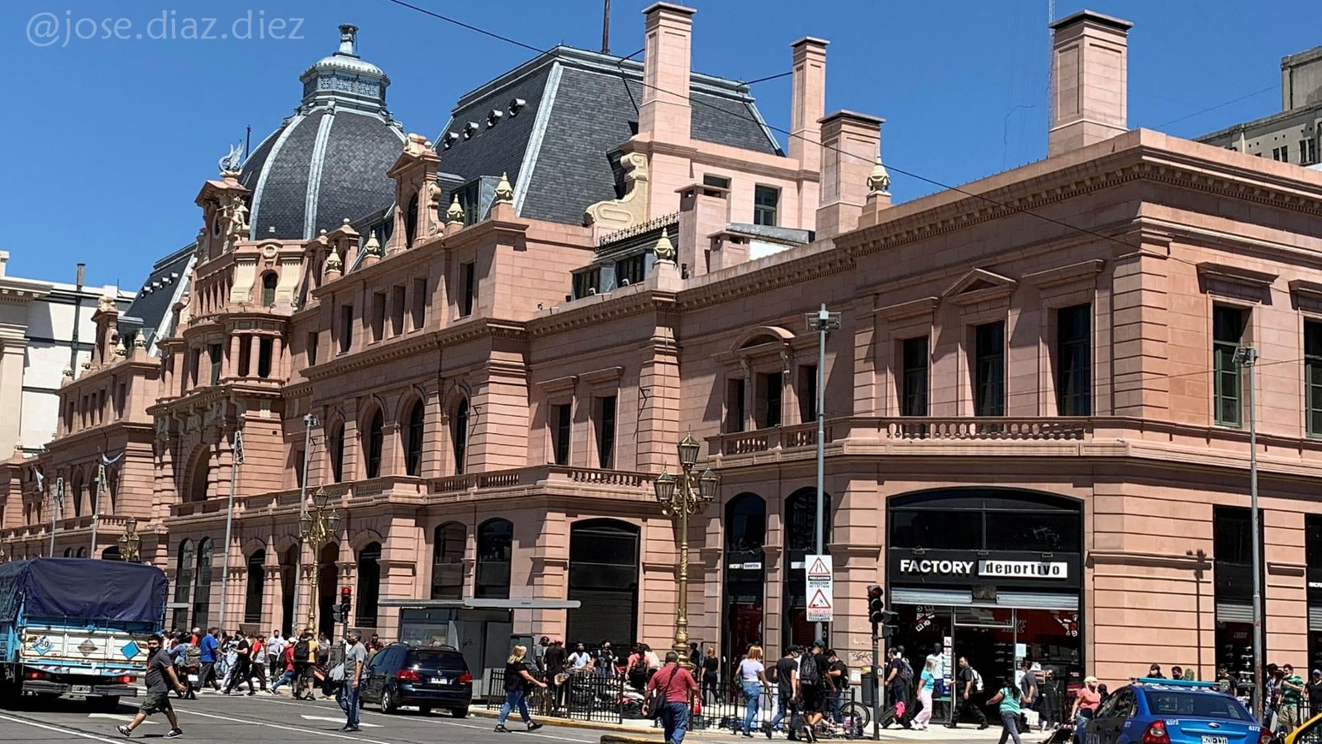 asi-eran-en-el-siglo-pasado-asi-son-en-la-actualidad-la-transformacion-de-veinte-sitios-emblematicos-de-la-ciudad-de-buenos-aires-24 Así eran en el siglo pasado, así son en la actualidad: la transformación de veinte sitios emblemáticos de la ciudad de Buenos Aires