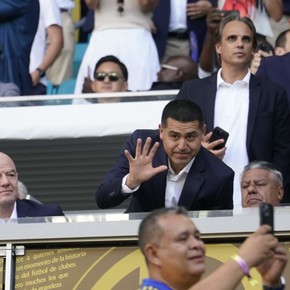 el-abrazo-de-miguel-russo-con-di-maria-3 El abrazo de Miguel Russo con Di María