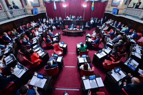 El peronismo bonaerense insistirá con aprobar la reelección indefinida de legisladores