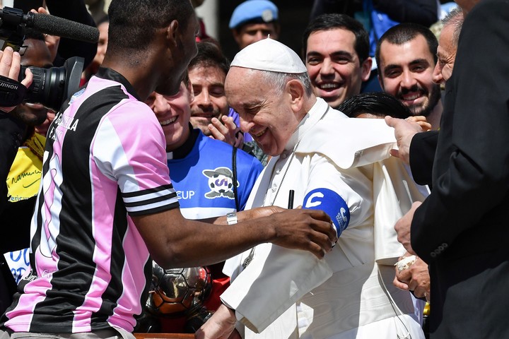 la-imperdible-iniciativa-de-crear-el-primer-club-de-futbol-del-vaticano-3 La imperdible iniciativa de crear el primer club de fútbol del Vaticano