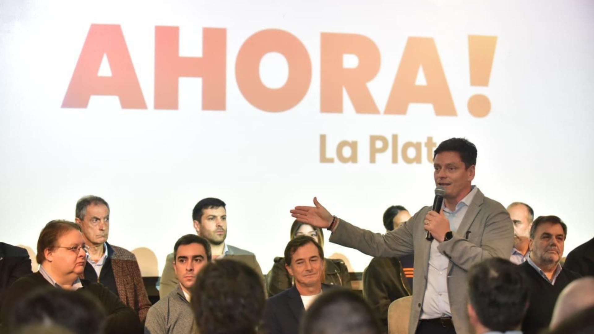 la-ucr-de-la-plata-lanzo-ahora-un-espacio-de-centro-con-aliados-ni-con-fanatismo-ideologico-ni-con-gritos-1 La UCR de La Plata lanzó “Ahora”, un espacio de centro con aliados: “Ni con fanatismo ideológico ni con gritos”