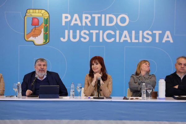 Los senadores de Unión por la Patria cumplen la orden de CFK y avanzan con los proyectos sociales