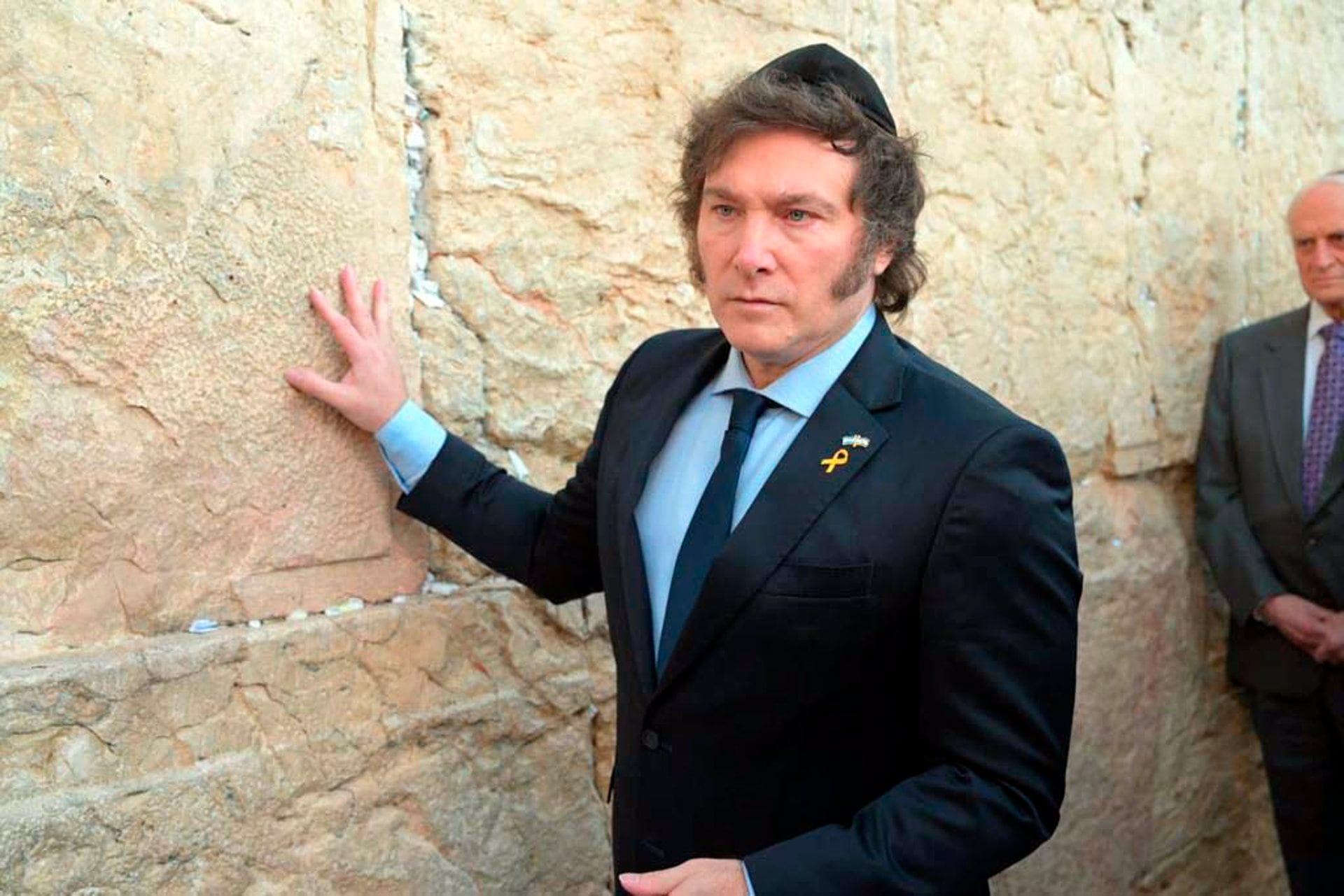 milei-llego-a-roma-para-iniciar-su-vinculo-personal-con-leon-xvi-y-profundizar-la-alianza-geopolitica-con-meloni-4 Milei llegó a Roma para iniciar su vínculo personal con León XVI y profundizar la alianza geopolítica con Meloni