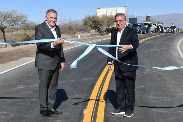 Osvaldo Jaldo y Raúl Jalil presentaron una importante obra en una ruta clave para Tucumán y Catamarca