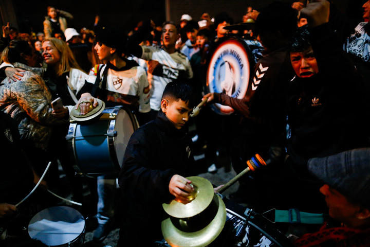 videos-y-fotos-la-fiesta-en-vicente-lopez-con-el-titulo-de-platense-9 Videos y fotos: la fiesta en Vicente López con el título de Platense