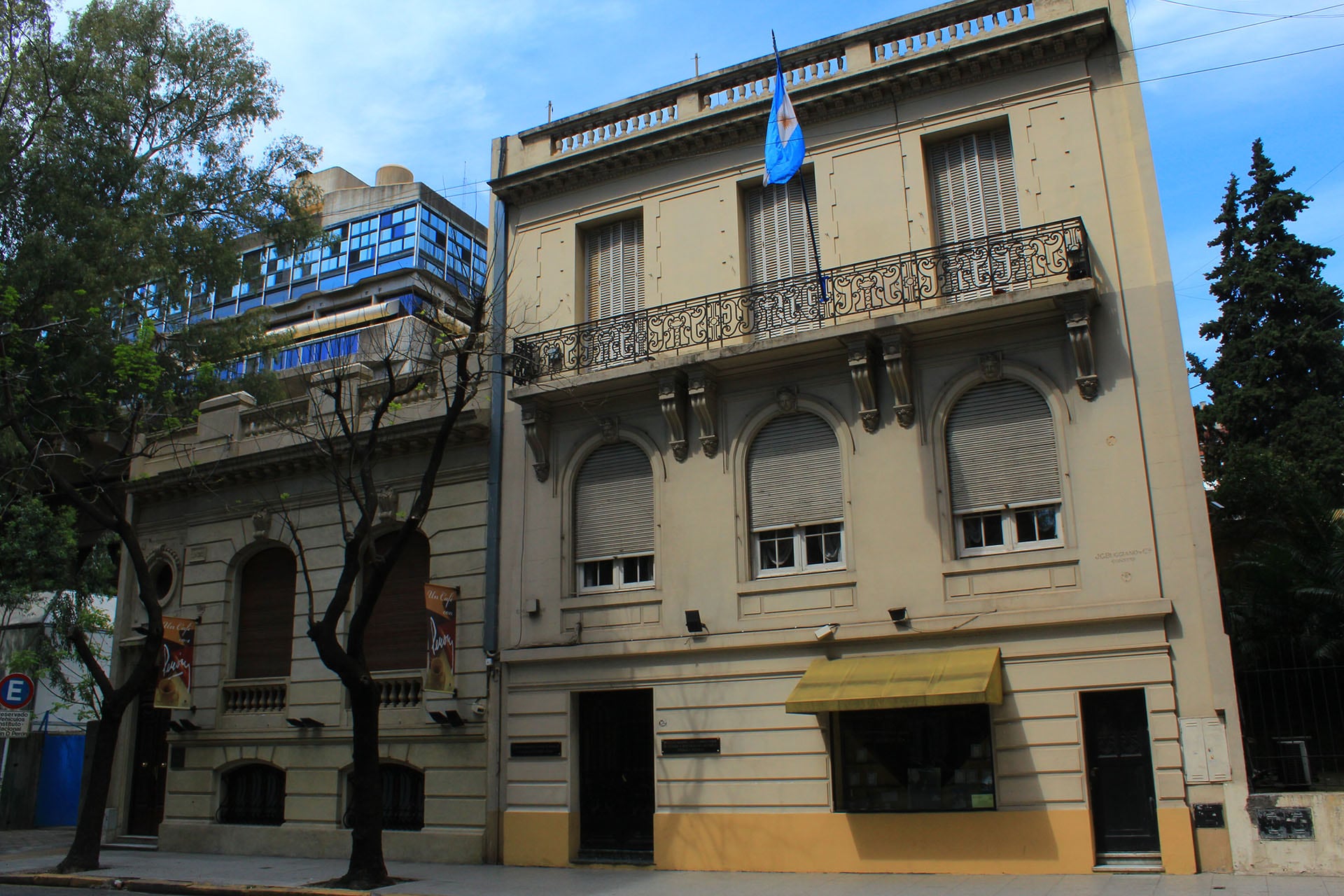 adorni-dijo-que-los-organismos-publicos-que-milei-cerro-por-decreto-representaron-un-ahorro-de-2-mil-millones-de-dolares-1 Adorni dijo que los organismos públicos que Milei cerró por decreto representaron un ahorro de 2 mil millones de dólares