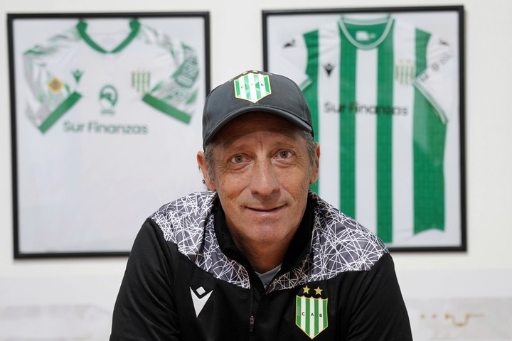 banfield-vende-a-sus-joyas-ante-la-crisis-financiera-1 Banfield vende a sus joyas ante la crisis financiera