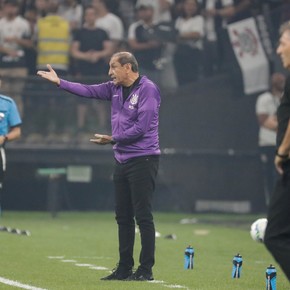 belgrano-puede-esperar-el-mudo-vazquez-jugara-en-serie-a-despues-de-diez-anos-6 Belgrano puede esperar: el Mudo Vázquez jugará en Serie A después de diez años