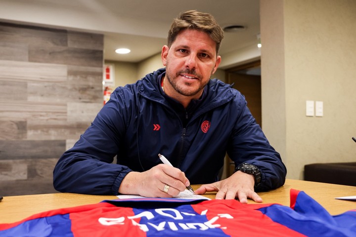 damian-ayude-de-la-oportunidad-impresionante-al-presente-de-san-lorenzo-y-la-salida-de-muniain-1 Damián Ayude: de "la oportunidad impresionante" al presente de San Lorenzo y la salida de Muniain