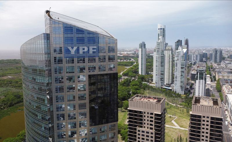 el-presidente-de-ypf-aseguro-que-el-fallo-de-la-jueza-loretta-preska-es-a-favor-de-la-petrolera-y-en-contra-de-la-republica-3 El presidente de YPF aseguró que el fallo de la jueza Loretta Preska “es a favor” de la petrolera y “en contra de la República”