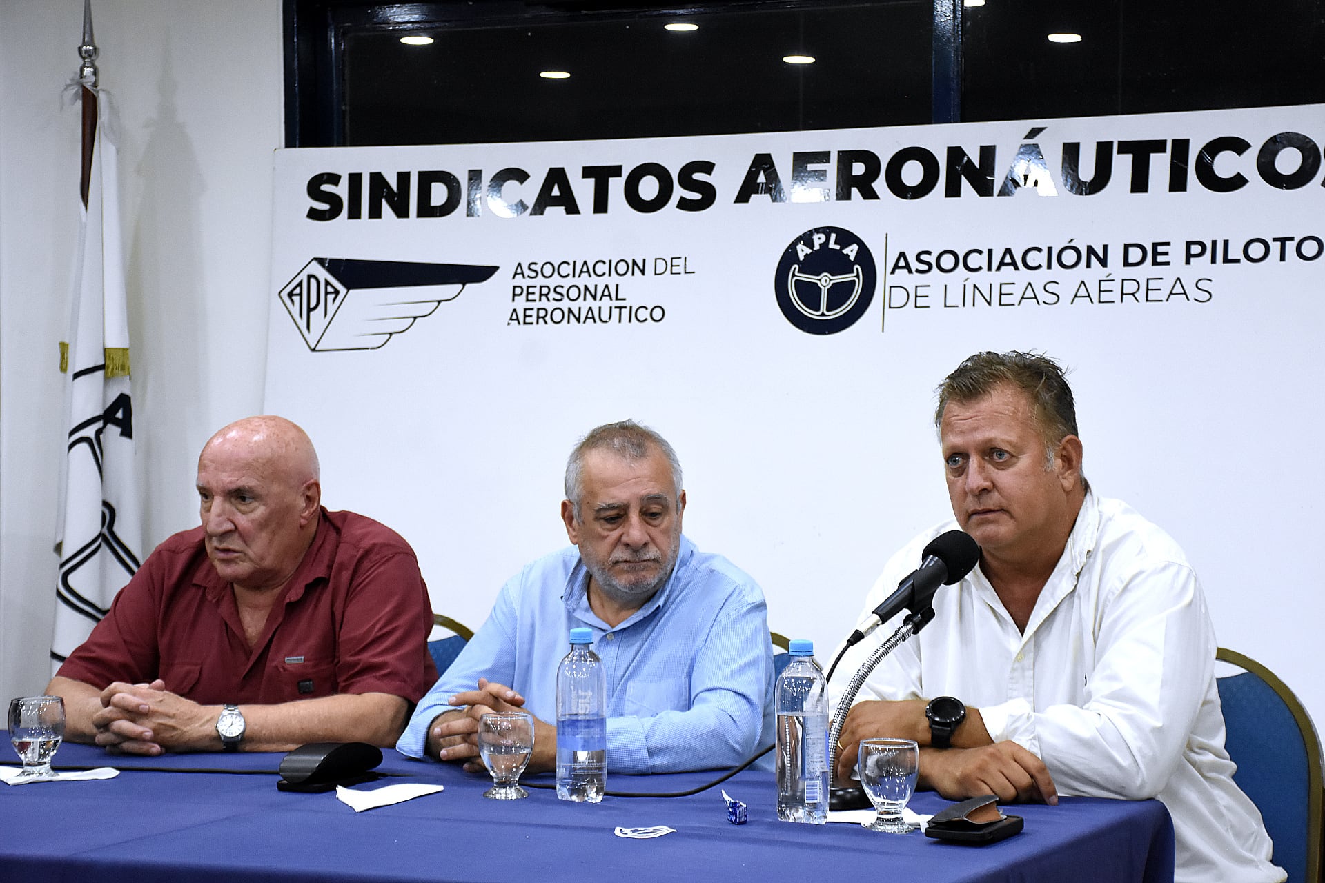 gremios-aeronauticos-amenazan-con-medidas-de-fuerza-desde-el-proximo-viernes-contra-la-desregulacion-del-sector-2 Gremios aeronáuticos amenazan con medidas de fuerza desde el próximo viernes contra la desregulación del sector