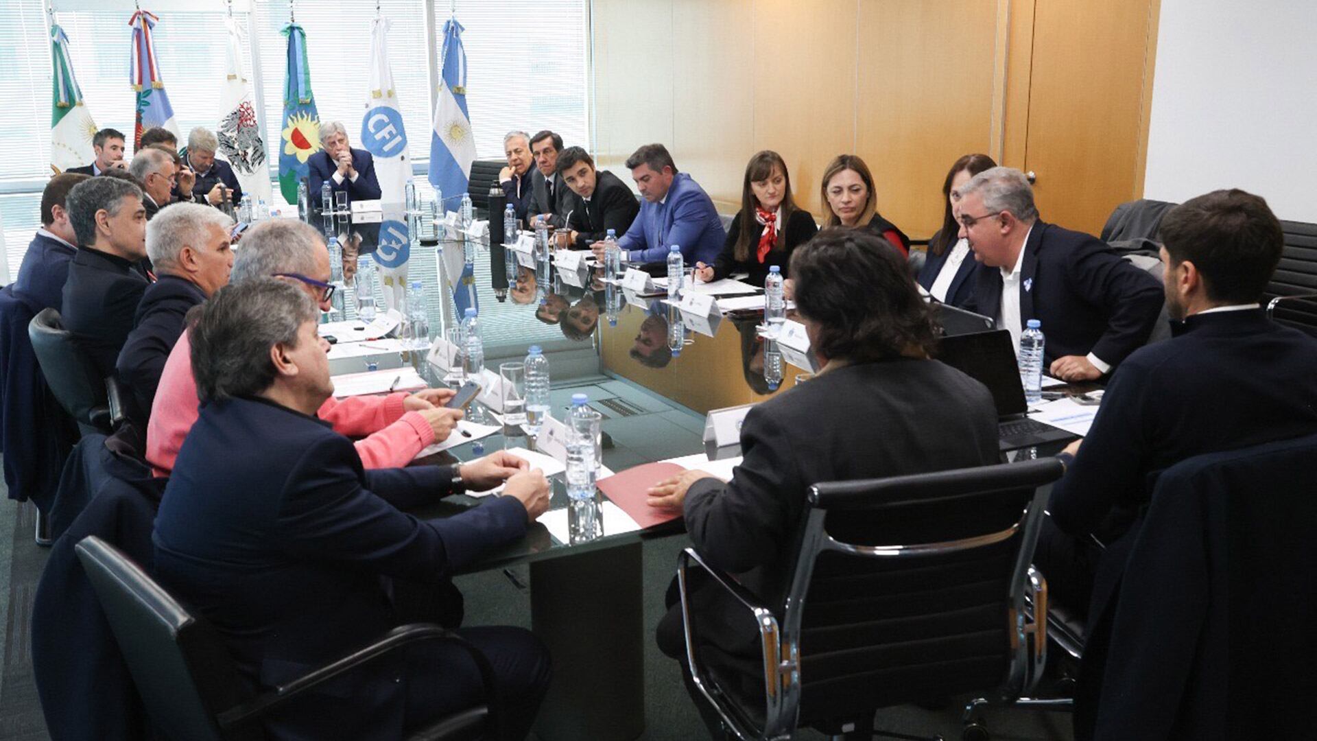 javier-milei-tiene-una-semana-para-firmar-los-nuevos-vetos-y-ya-piensa-en-como-lograra-blindarlos-en-el-congreso-2 Javier Milei tiene una semana para firmar los nuevos vetos y ya piensa en cómo logrará blindarlos en el Congreso