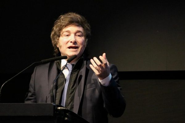 Javier Milei viaja a mañana a Chaco para participar de la convención evangelista “Invasión del amor de Dios”